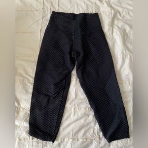 Black workout leggings